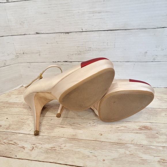 Miu Miu champagne satin platform Mary jane heels with scarlet captoe - Picture 11 of 15